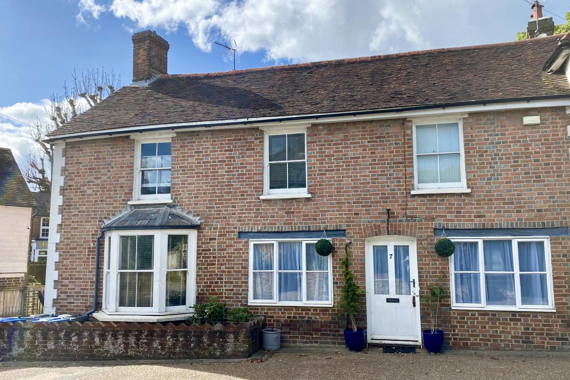 Chestnut Tree Cottage, 7 High Street Ardingly Exterior photo