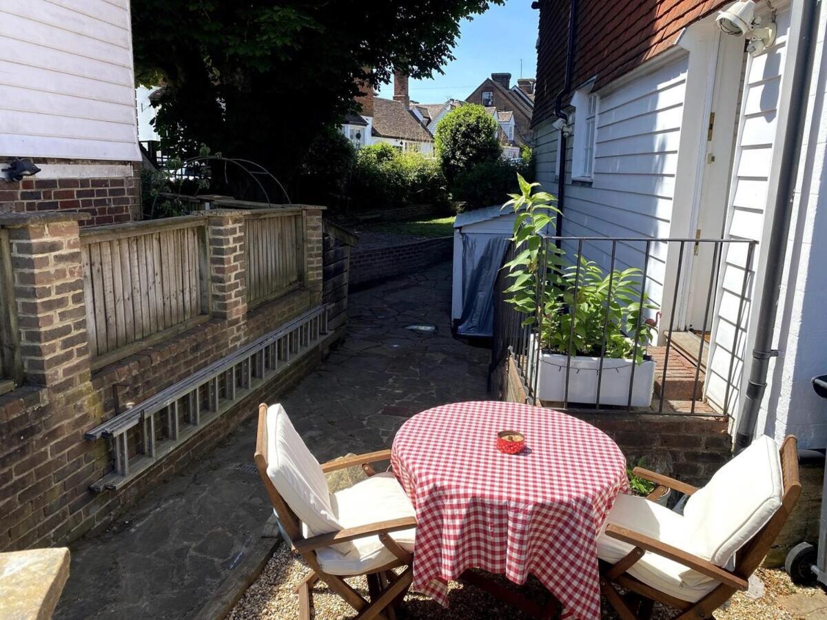Chestnut Tree Cottage, 7 High Street Ardingly Exterior photo