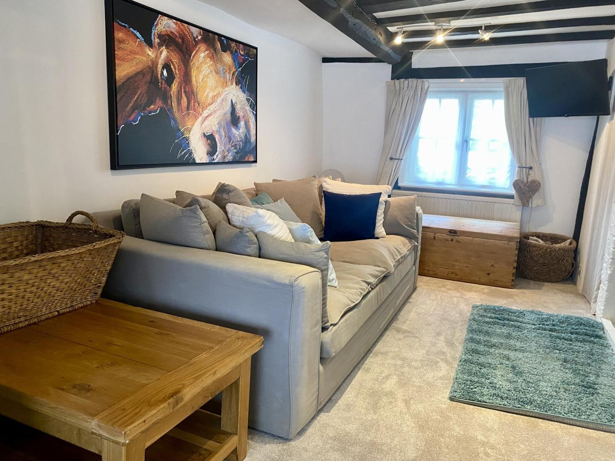 Chestnut Tree Cottage, 7 High Street Ardingly Room photo